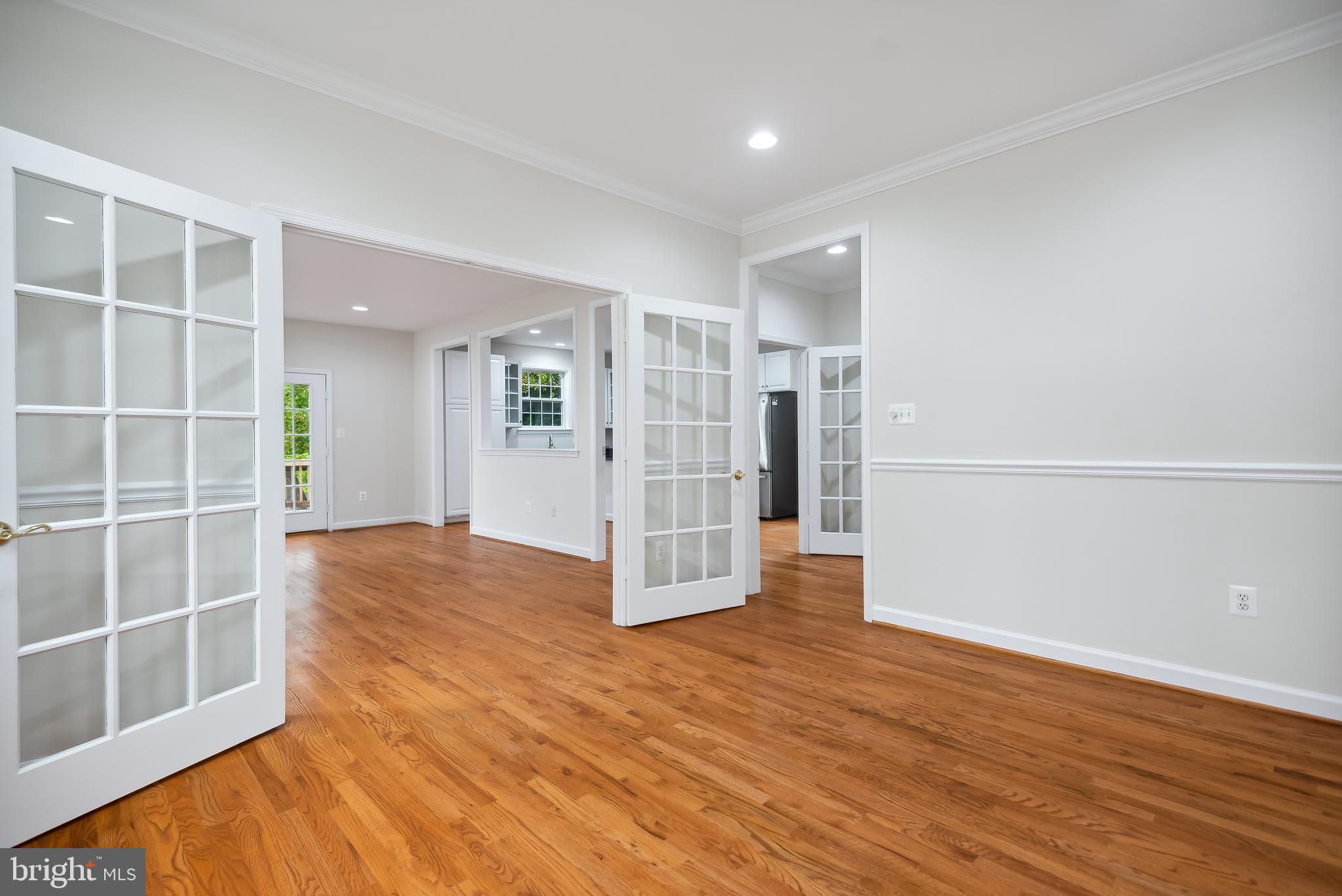 3303 Decatur Ave