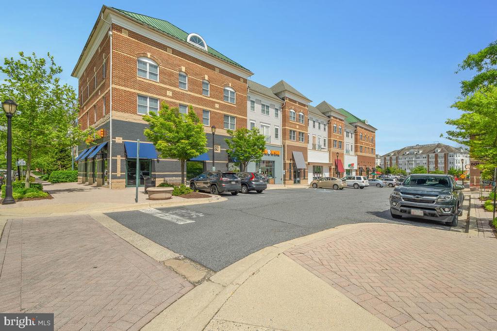 500 King Farm Blvd #103