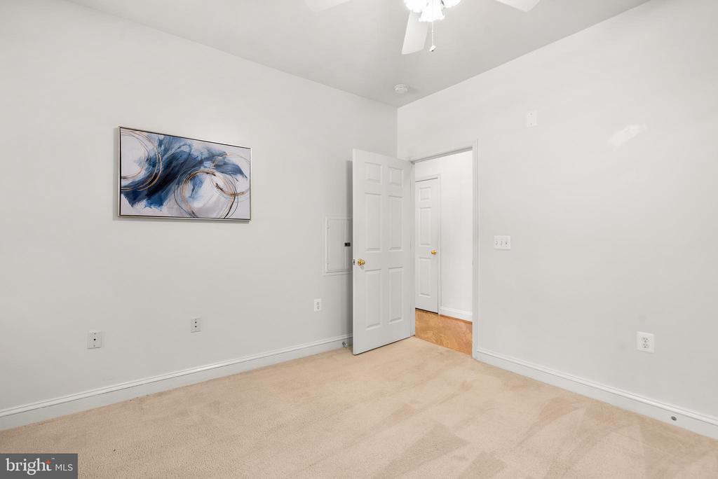 500 King Farm Blvd #103