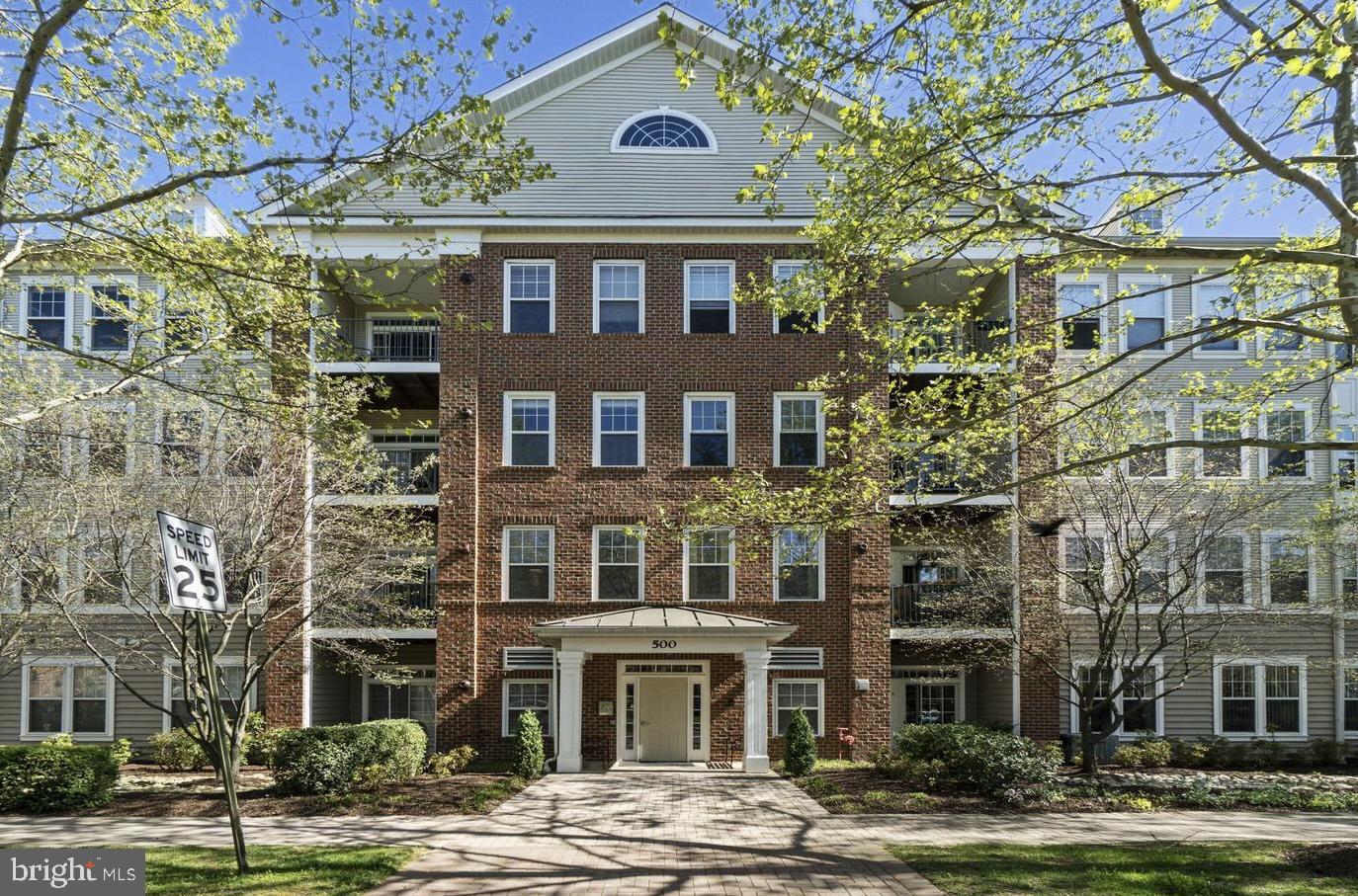 500 King Farm Blvd #103