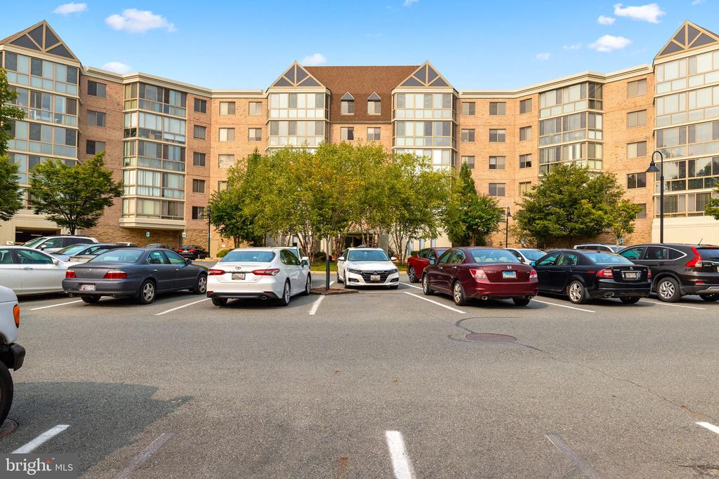 2901 S Leisure World Blvd #218