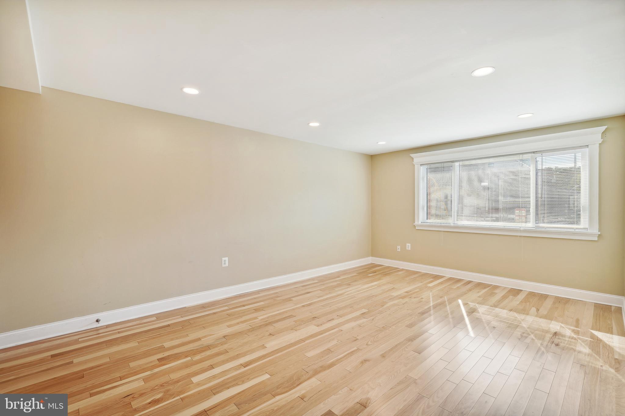 11512 Bucknell Dr #3