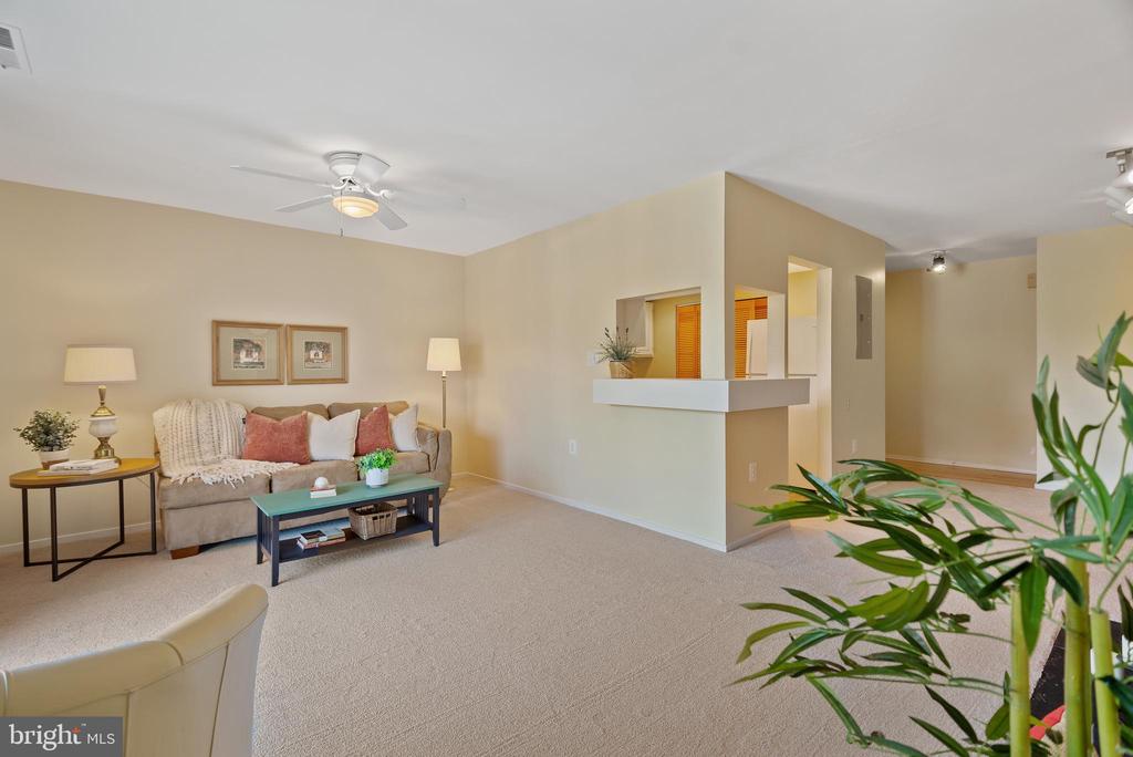 10000 Stedwick Rd #302