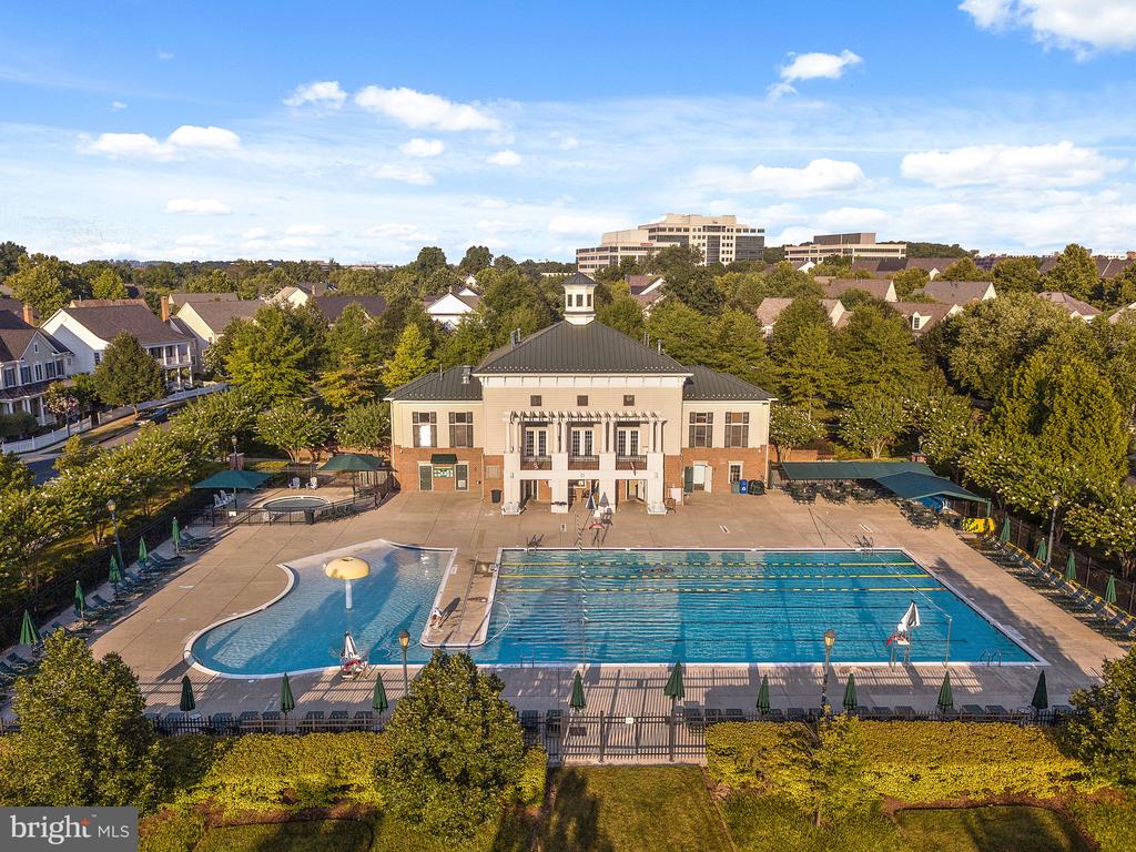 101 Watkins Pond Blvd #4-103
