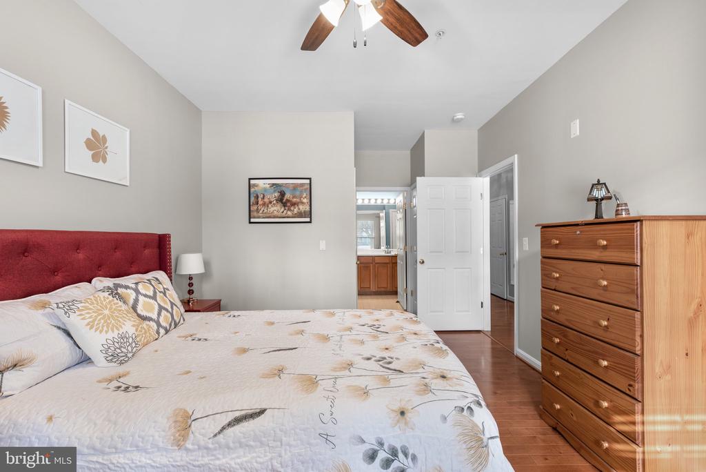 101 Watkins Pond Blvd #4-103