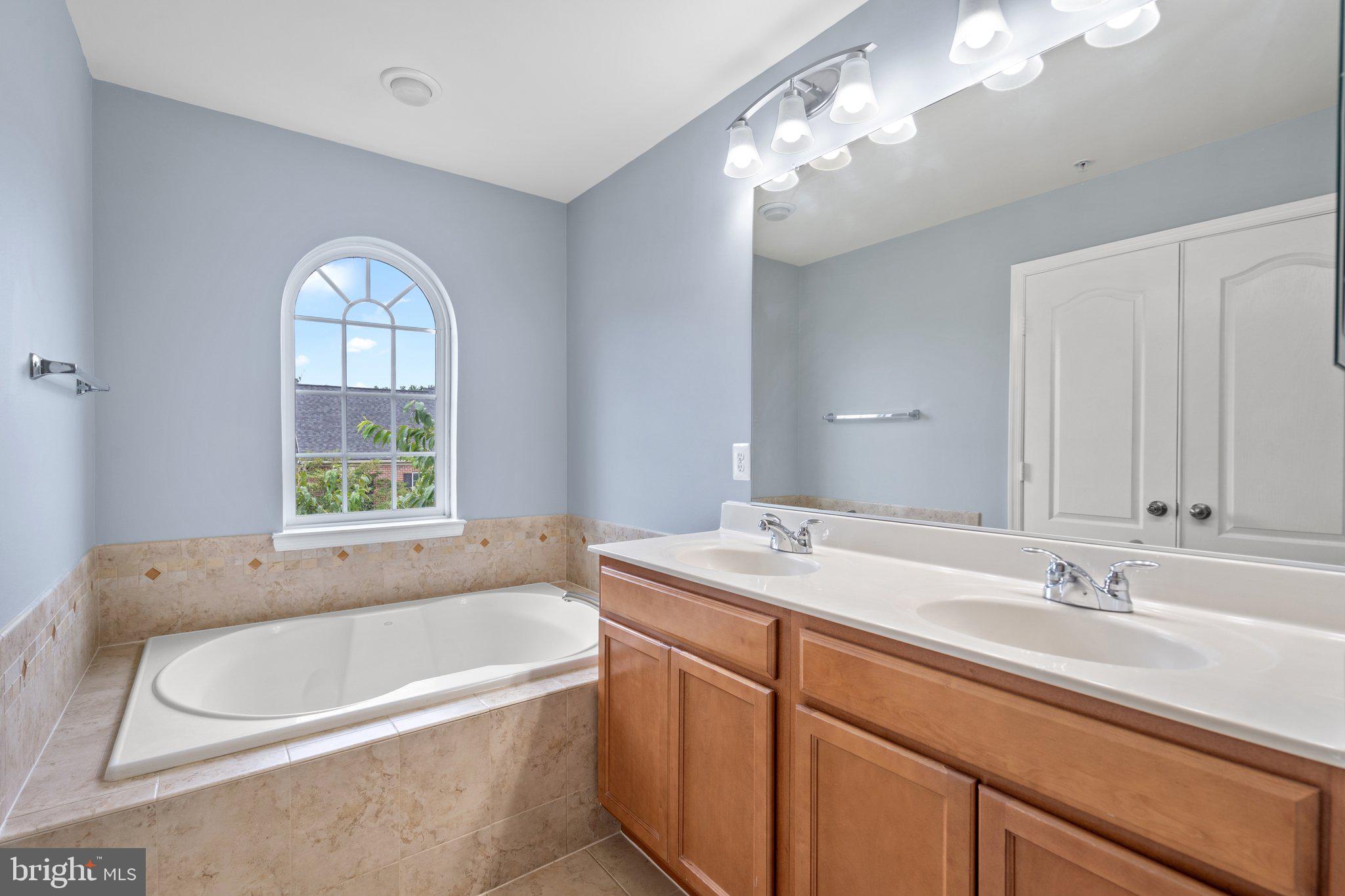 12613 HORSESHOE BEND CIR