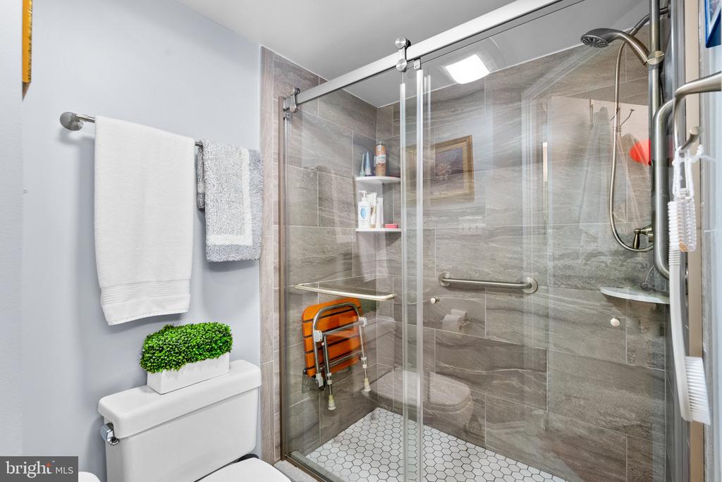 3330 N Leisure World Blvd #5-212