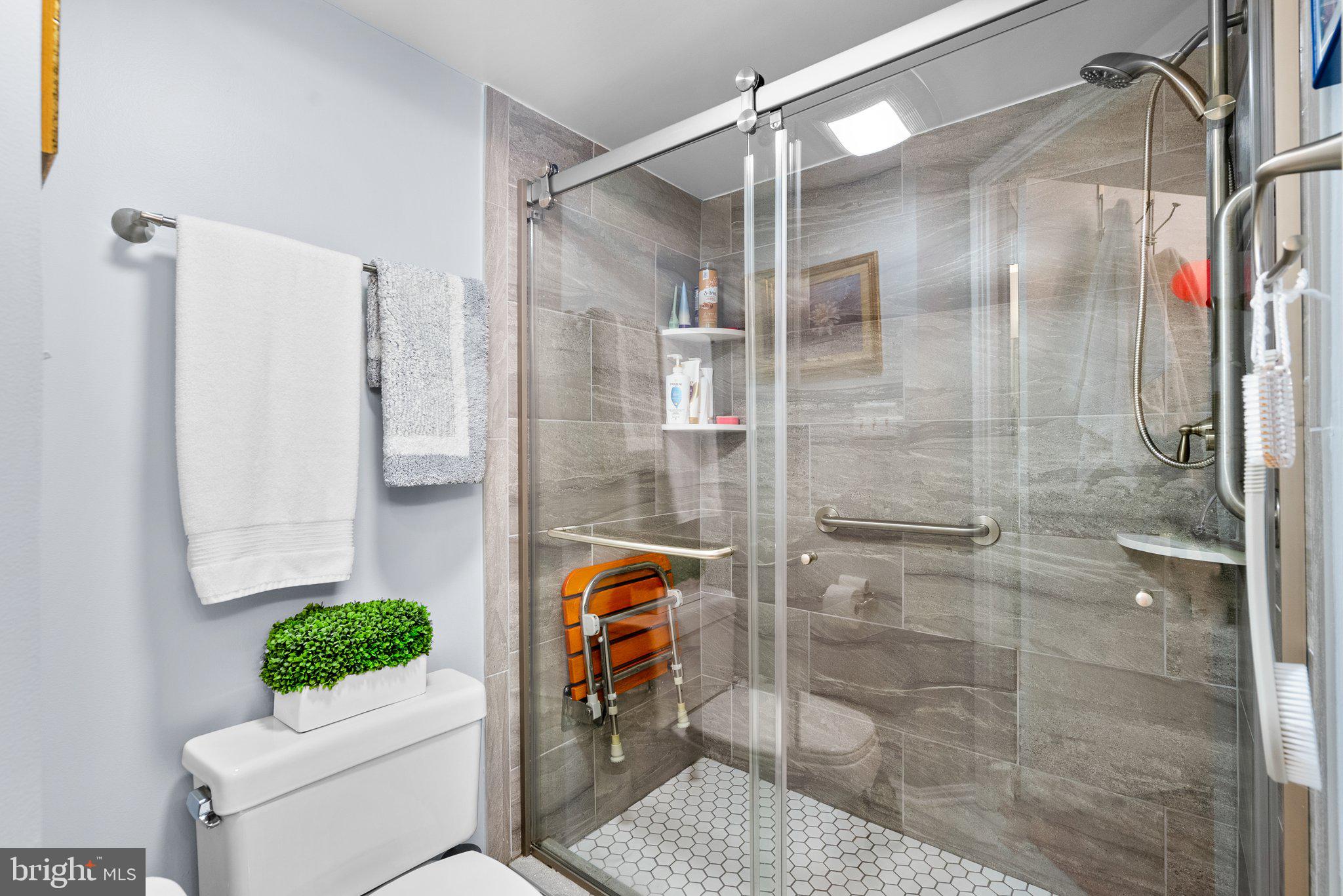 3330 N Leisure World Blvd #5-212