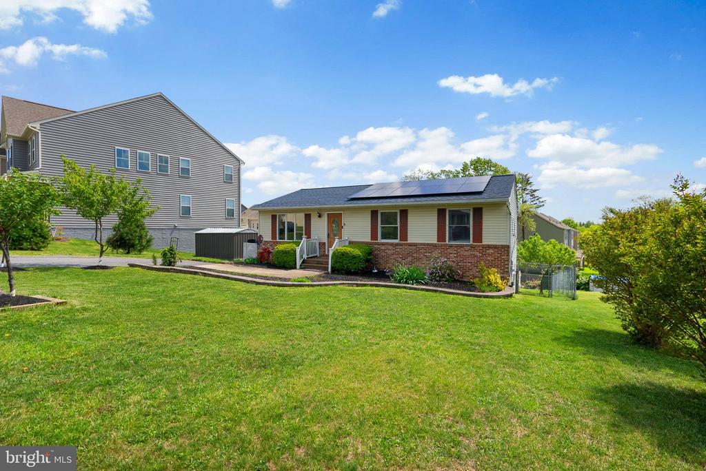 10100 Lewis Dr