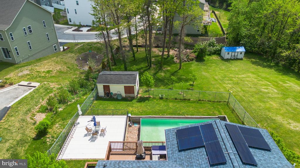 10100 Lewis Dr