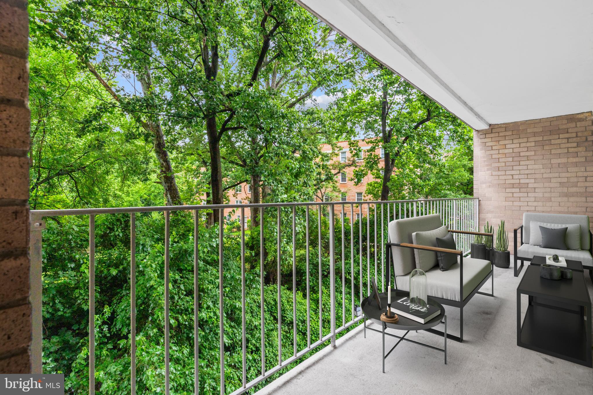 2100 WASHINGTON AVENUE 3-C