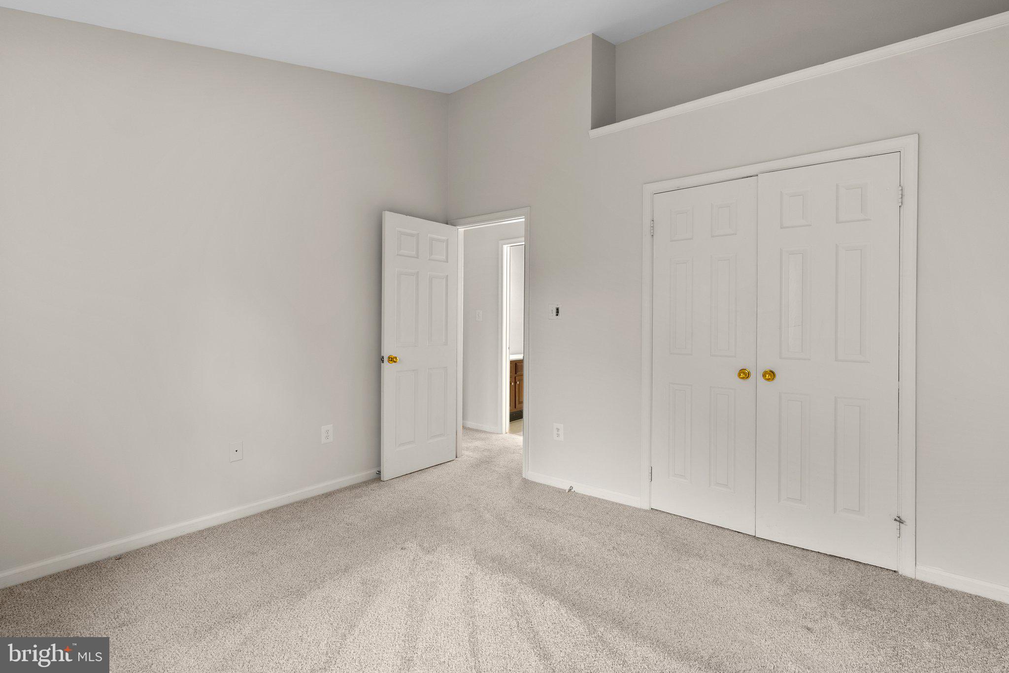 1 Cedarwood Ct
