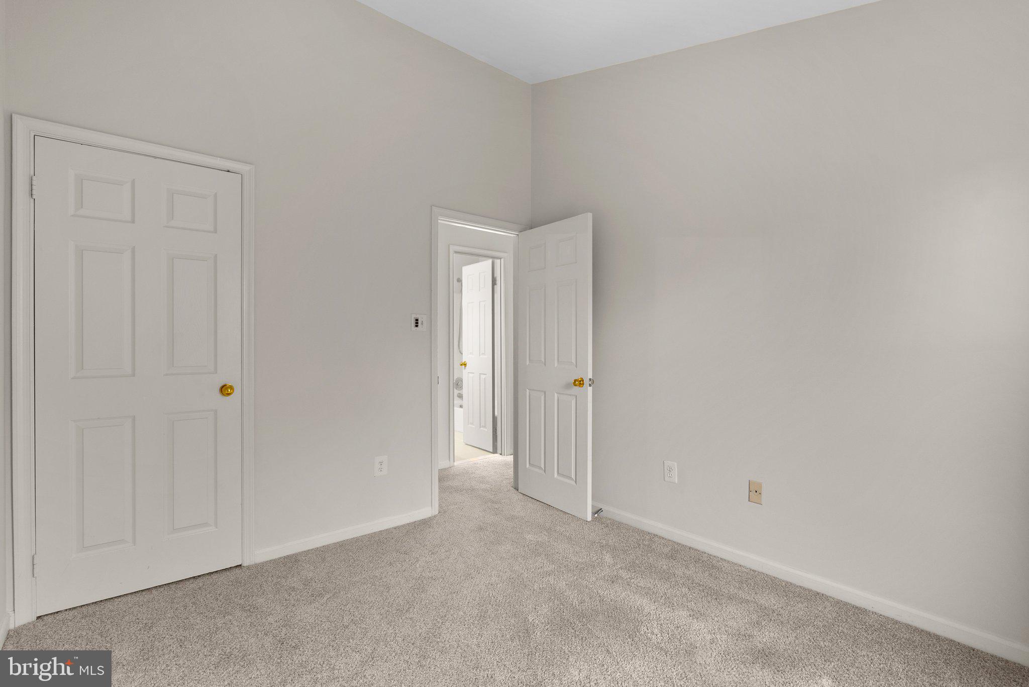 1 Cedarwood Ct