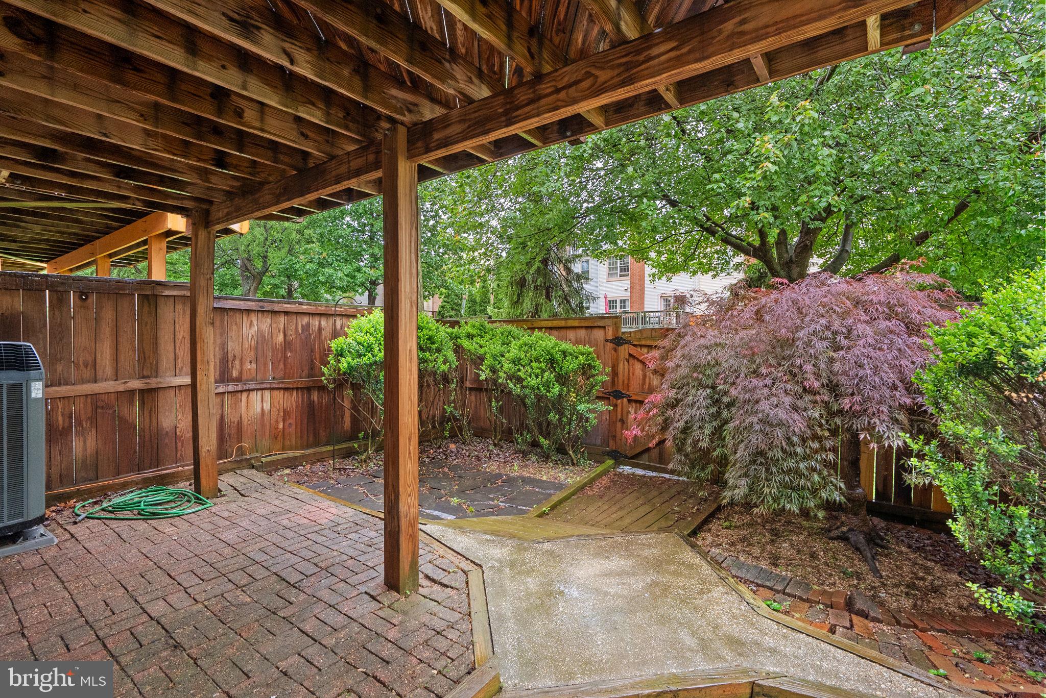 1 Cedarwood Ct
