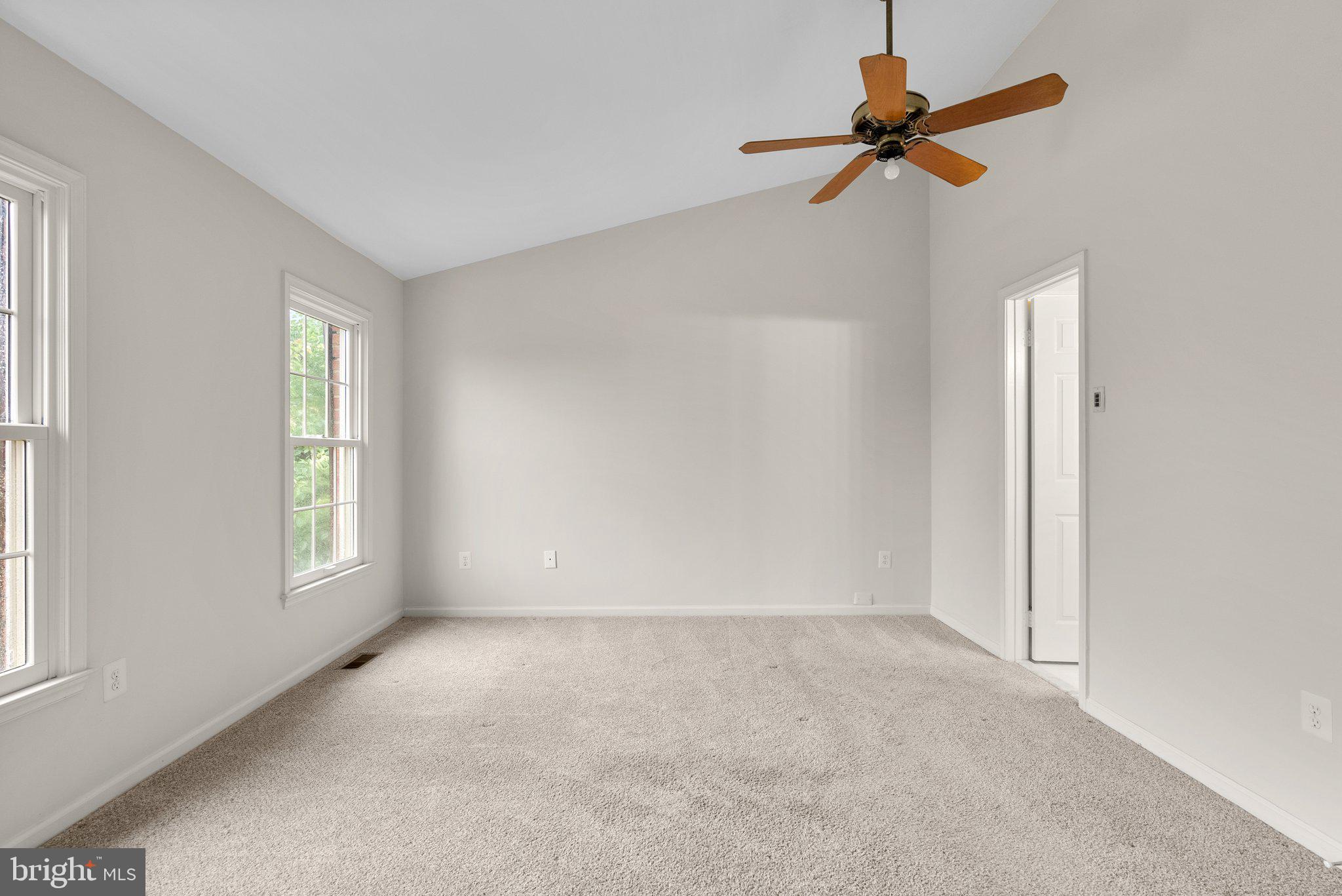 1 Cedarwood Ct