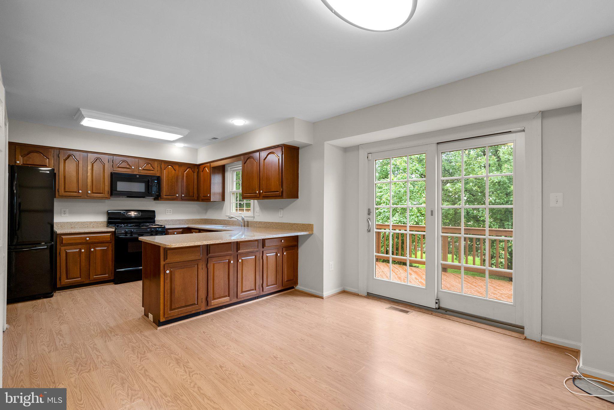 1 Cedarwood Ct