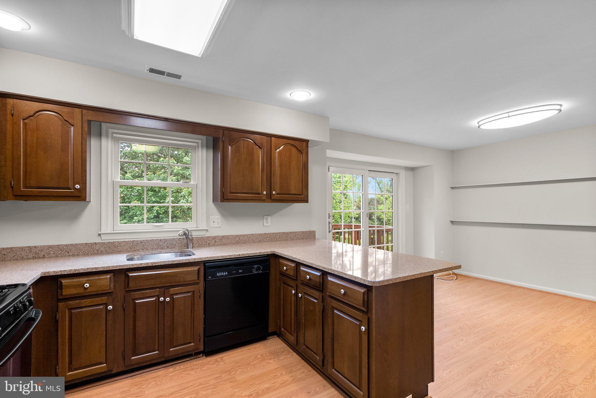 1 Cedarwood Ct