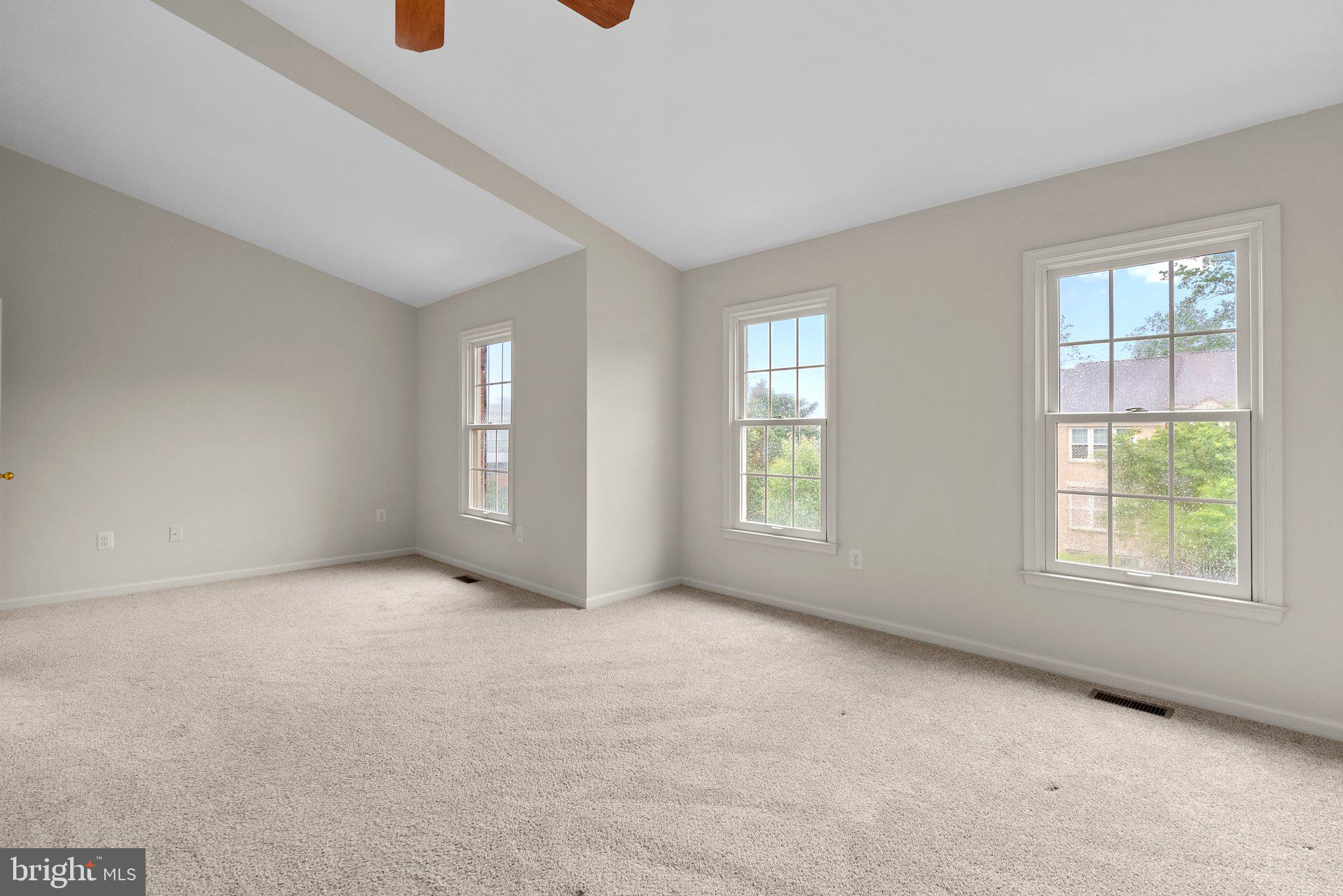 1 Cedarwood Ct