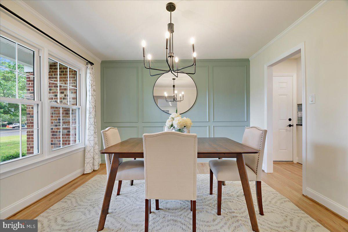 13517 MIDDLEVALE LANE