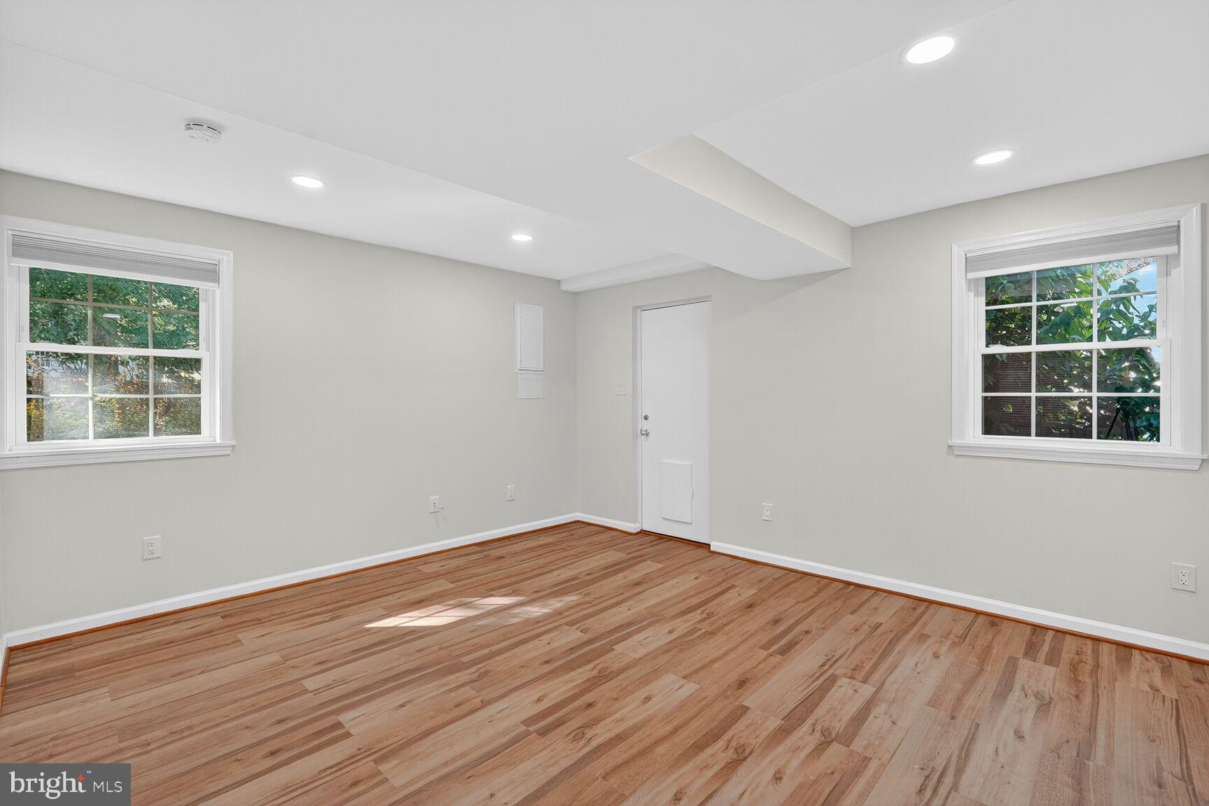 4916 SUNFLOWER DRIVE