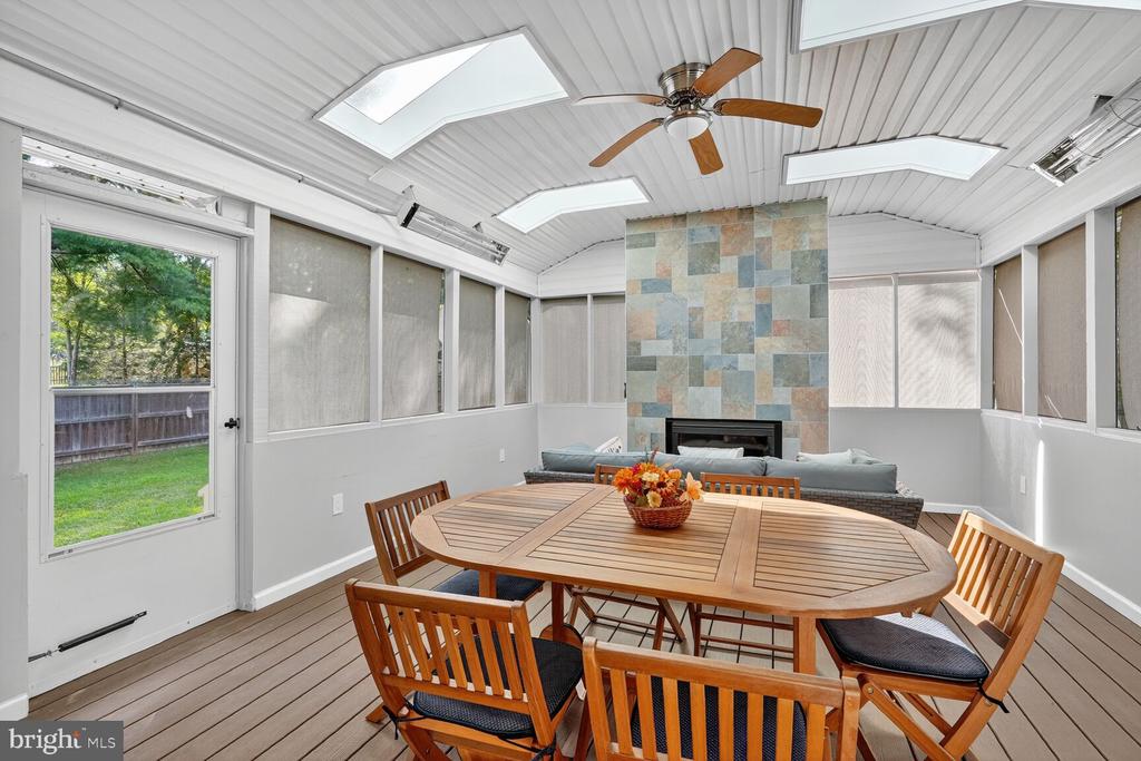 4916 SUNFLOWER DRIVE