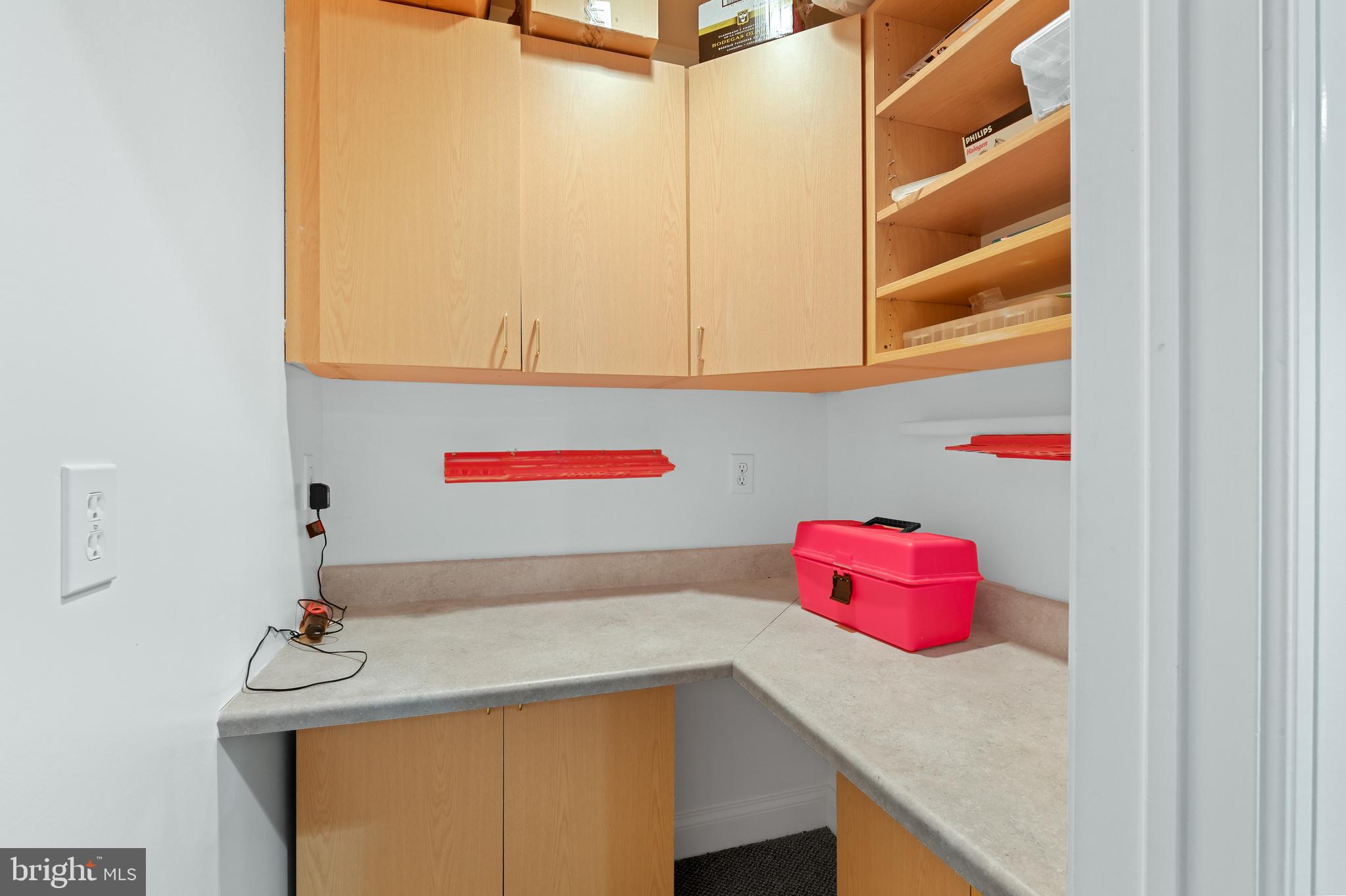 11004 ROUNDTABLE COURT