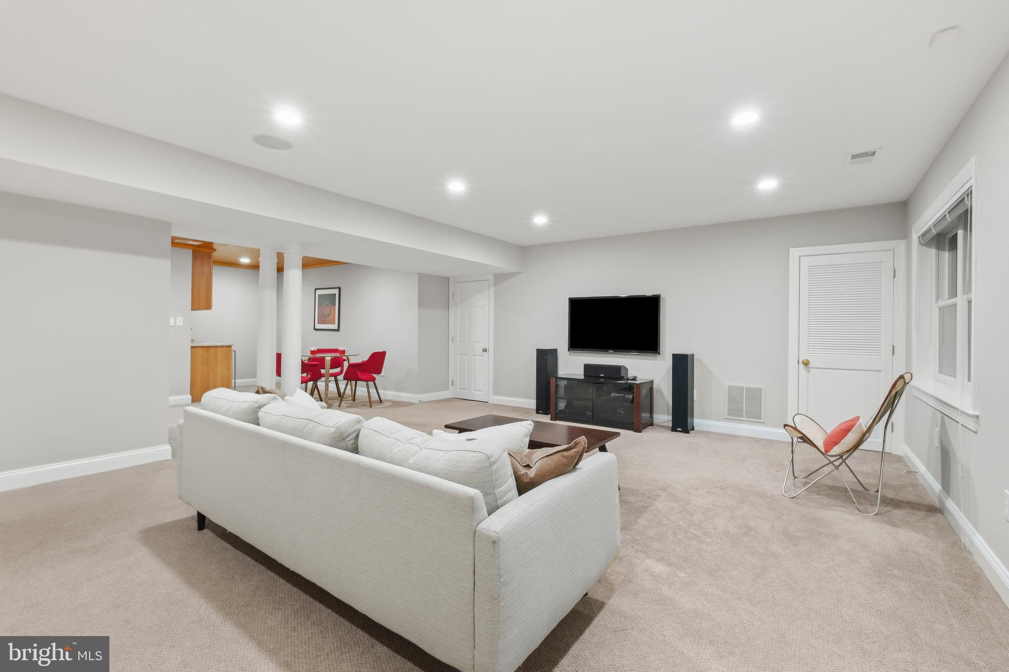 11004 ROUNDTABLE COURT