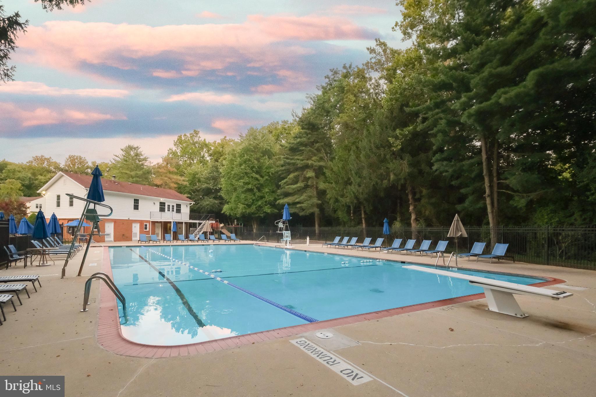 11004 ROUNDTABLE COURT