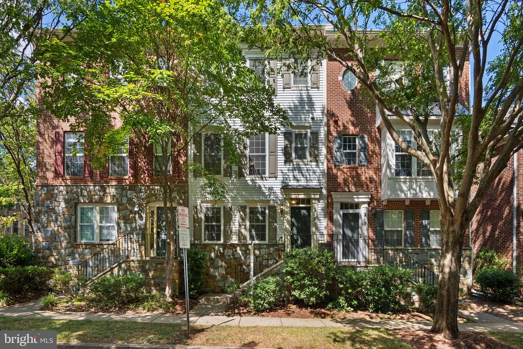 215 POPLAR SPRING ROAD