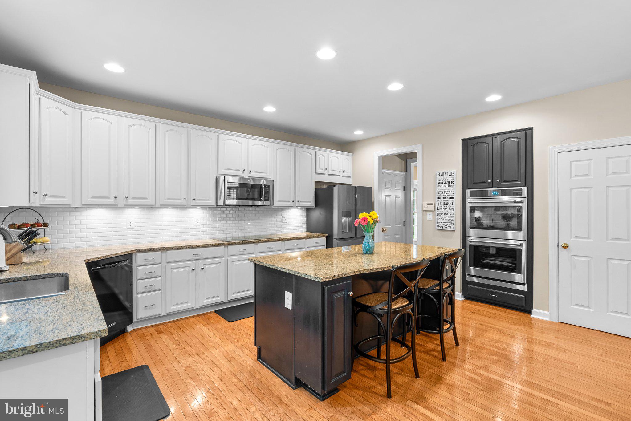 869 STILL CREEK LANE