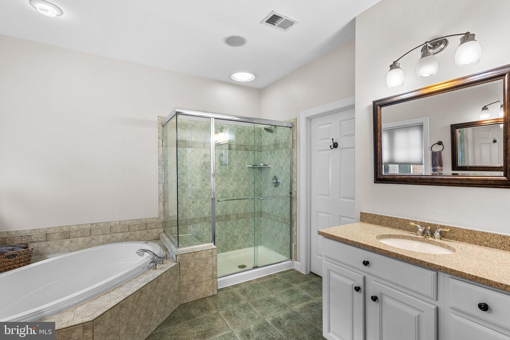 869 STILL CREEK LANE