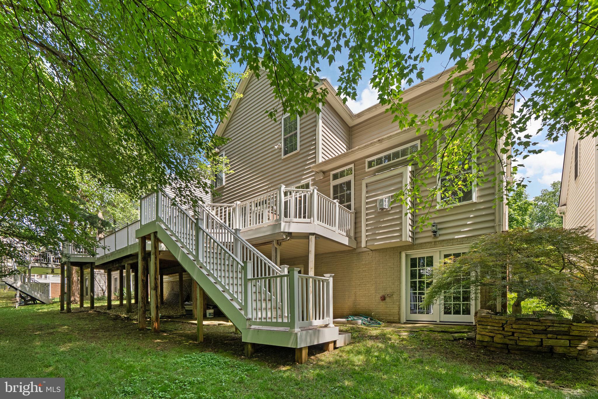 869 STILL CREEK LANE