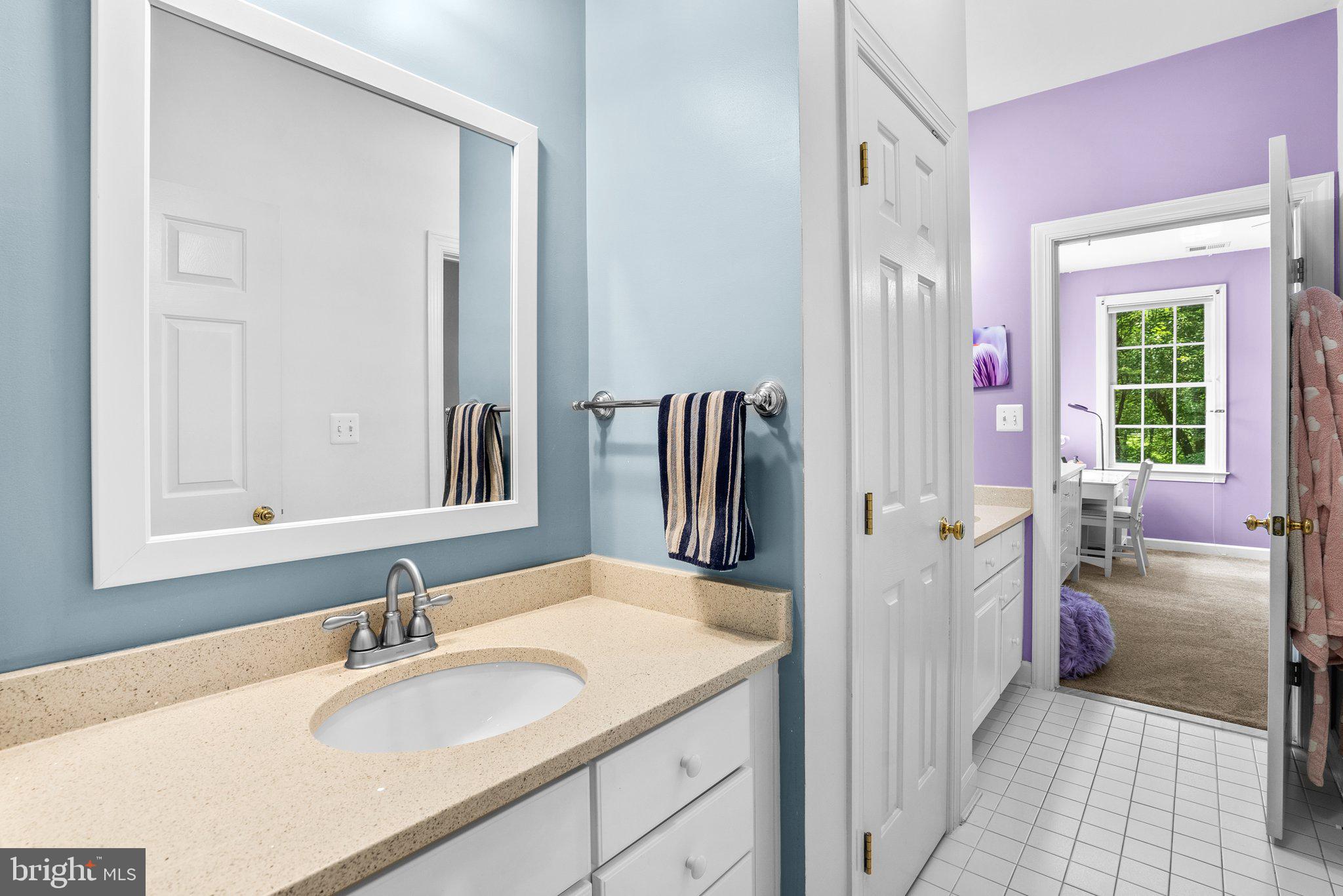 869 STILL CREEK LANE