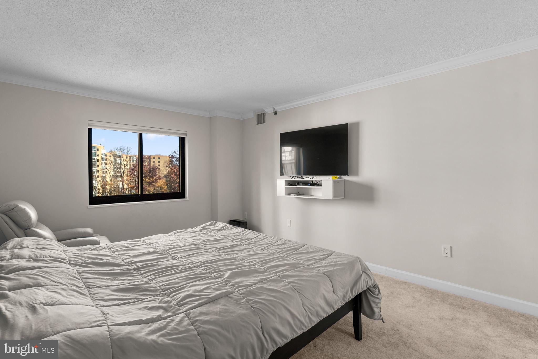 3330 N LEISURE WORLD BOULEVARD 5-604