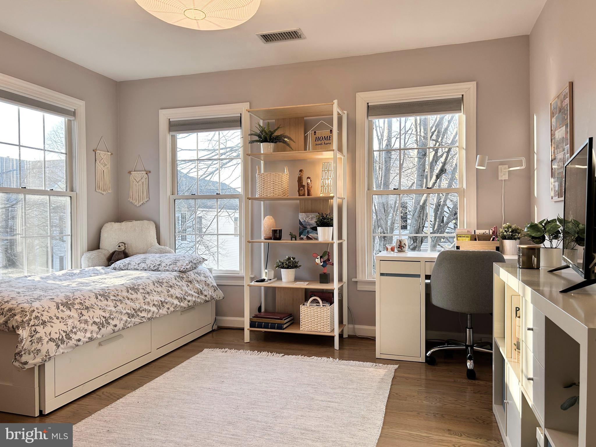 515 CHESTERTOWN STREET