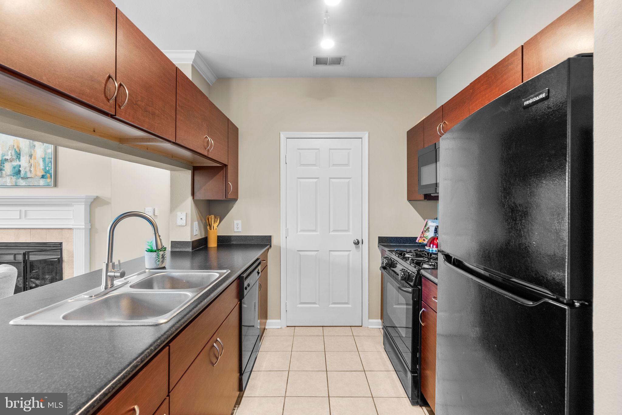 19621 GALWAY BAY CIRCLE 302