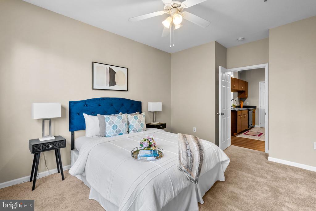 19621 GALWAY BAY CIRCLE 302