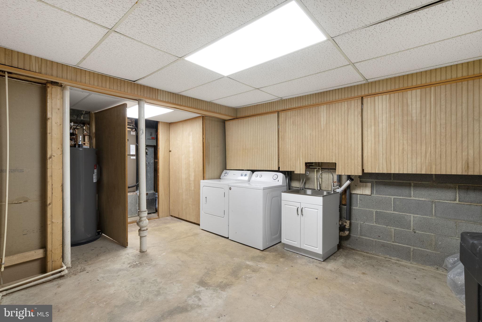 12236 GREENLEAF AVENUE