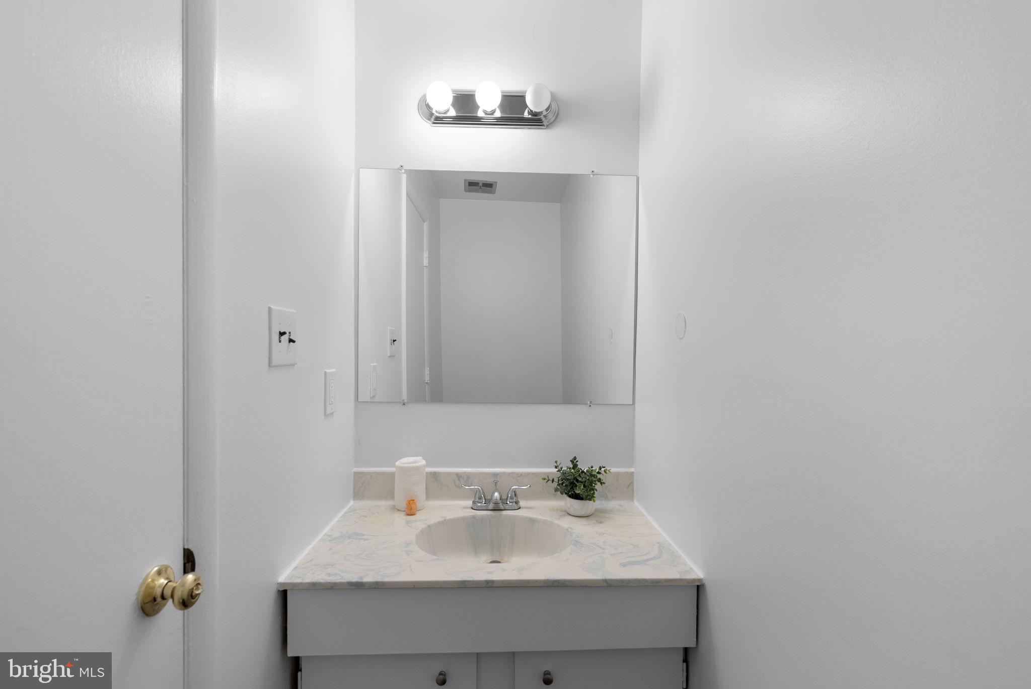 12236 GREENLEAF AVENUE