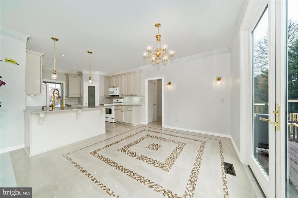26031 MOUNT VERNON AVENUE