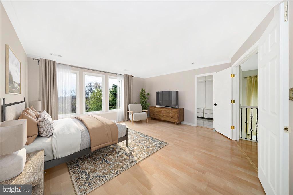 26031 MOUNT VERNON AVENUE