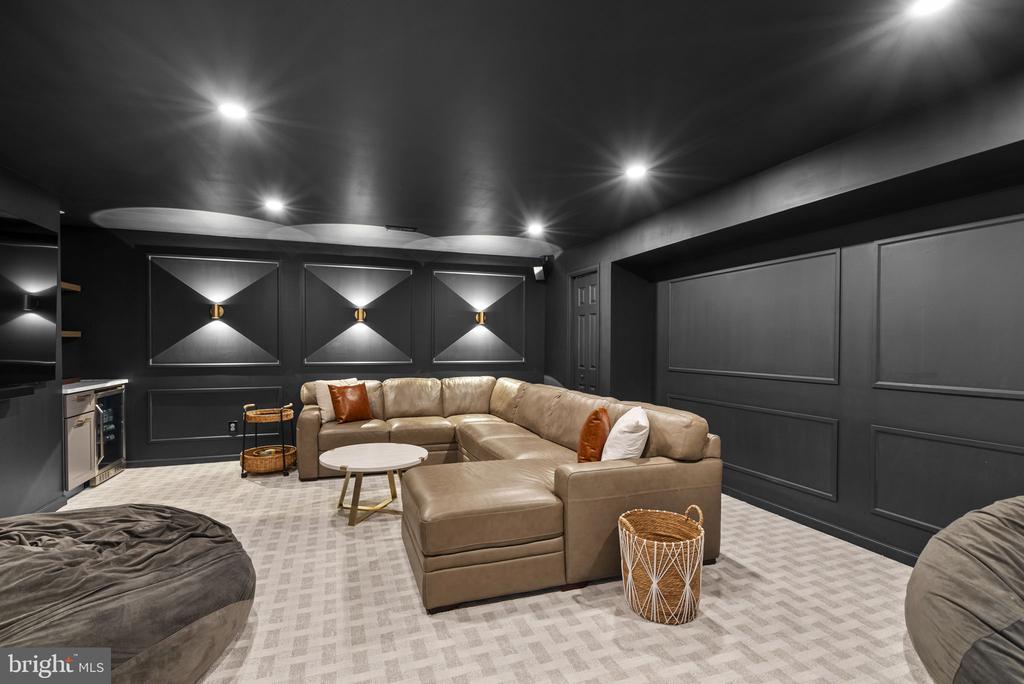1339 MAIN STREET