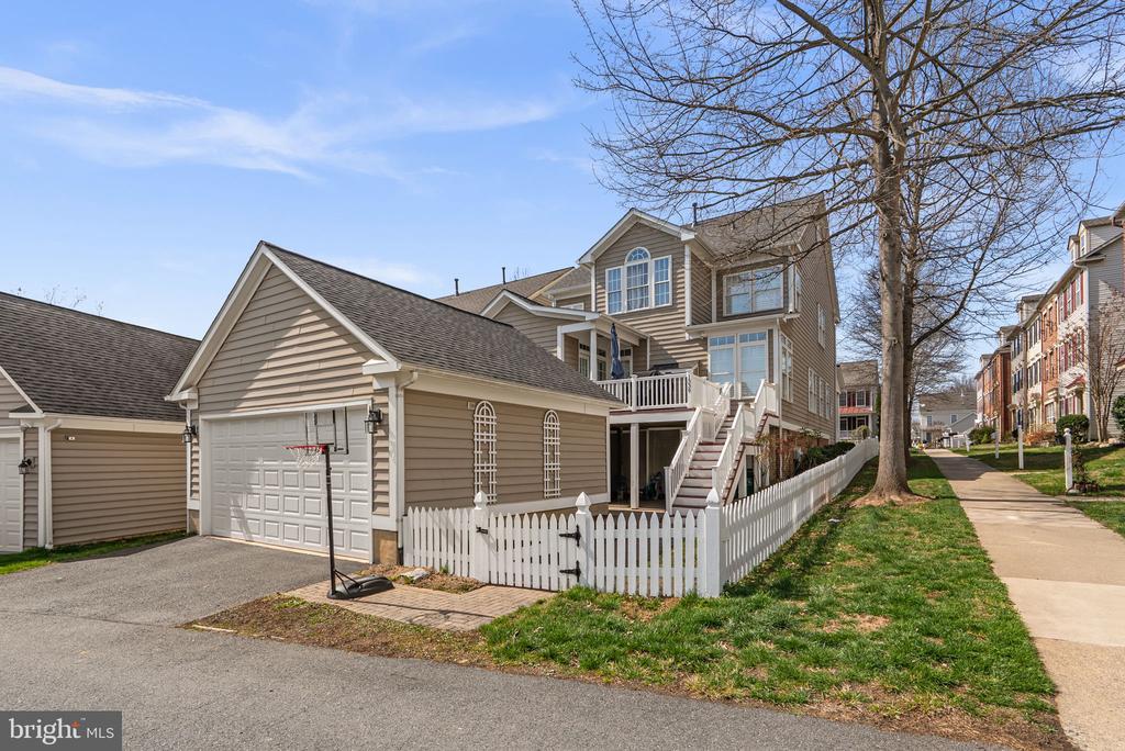 1339 MAIN STREET