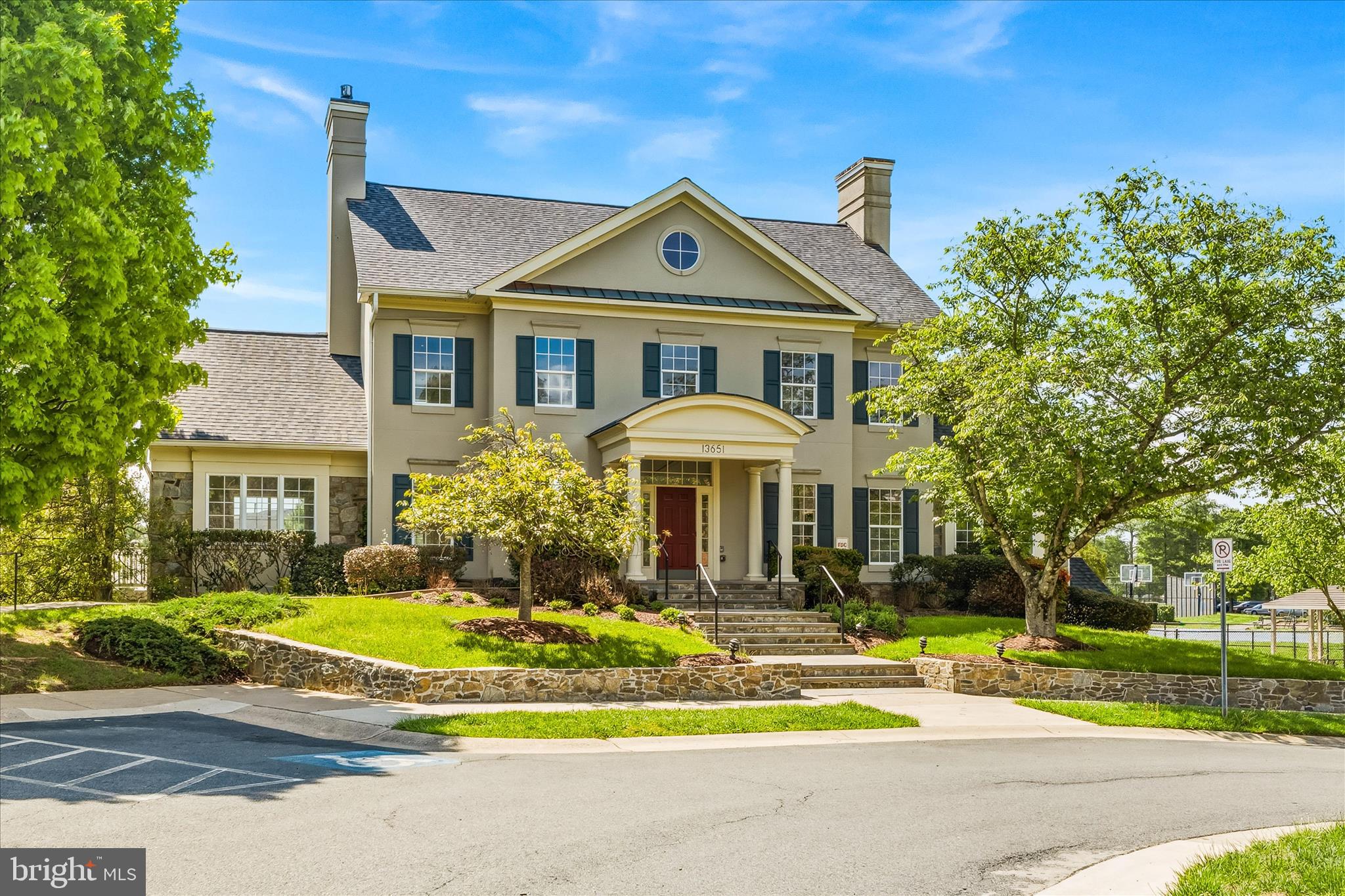 10107 DAPHNEY HOUSE WAY