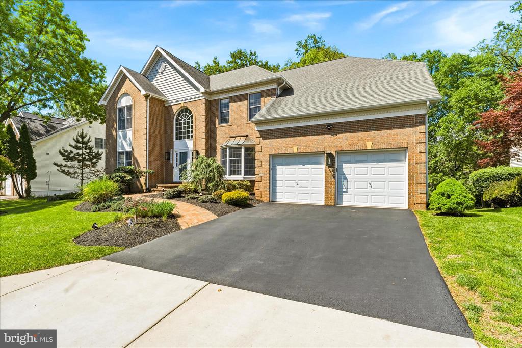 10107 DAPHNEY HOUSE WAY