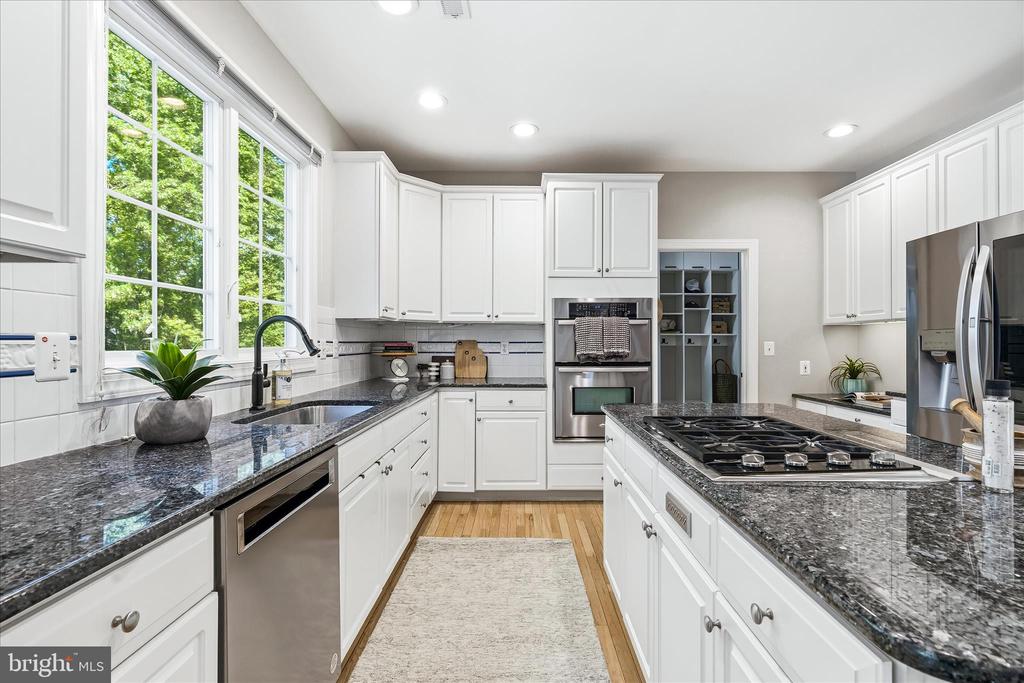 10107 DAPHNEY HOUSE WAY