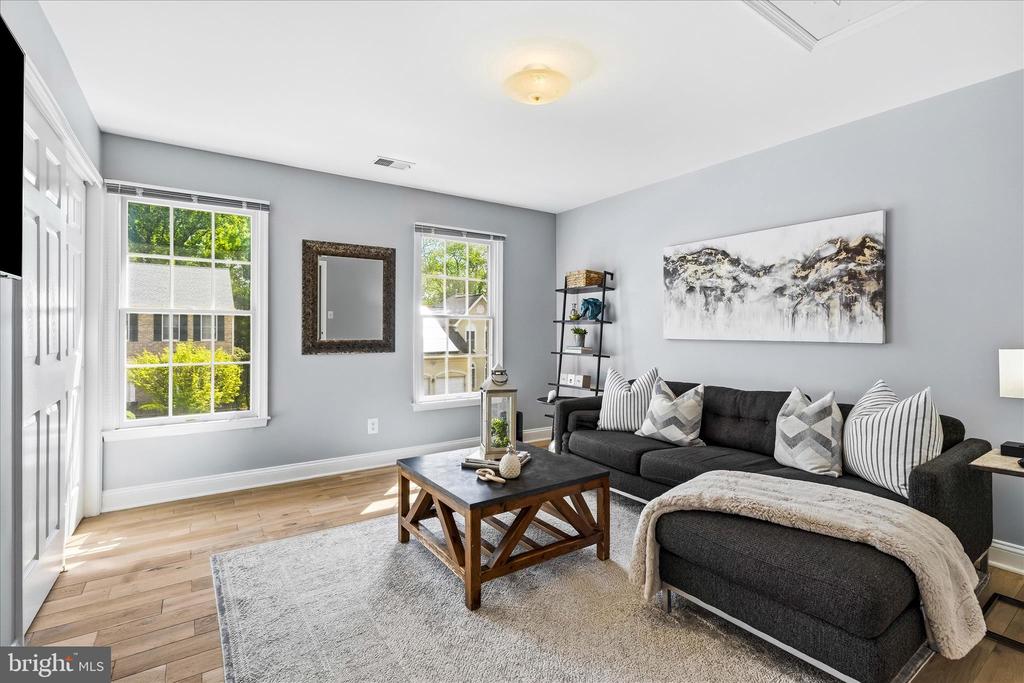 10107 DAPHNEY HOUSE WAY