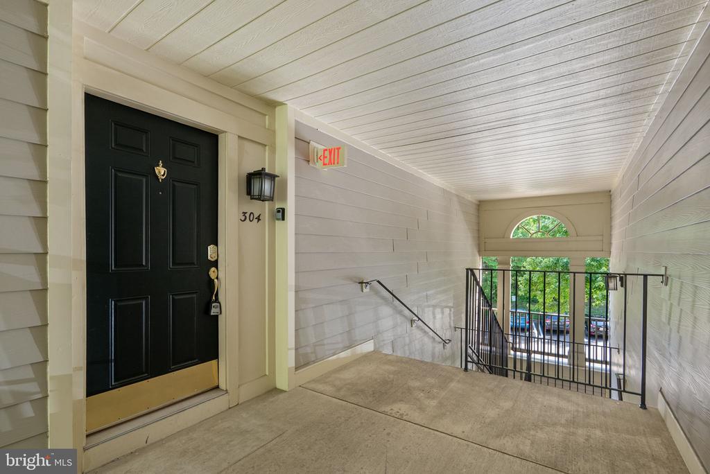 111 TIMBERBROOK LANE 304