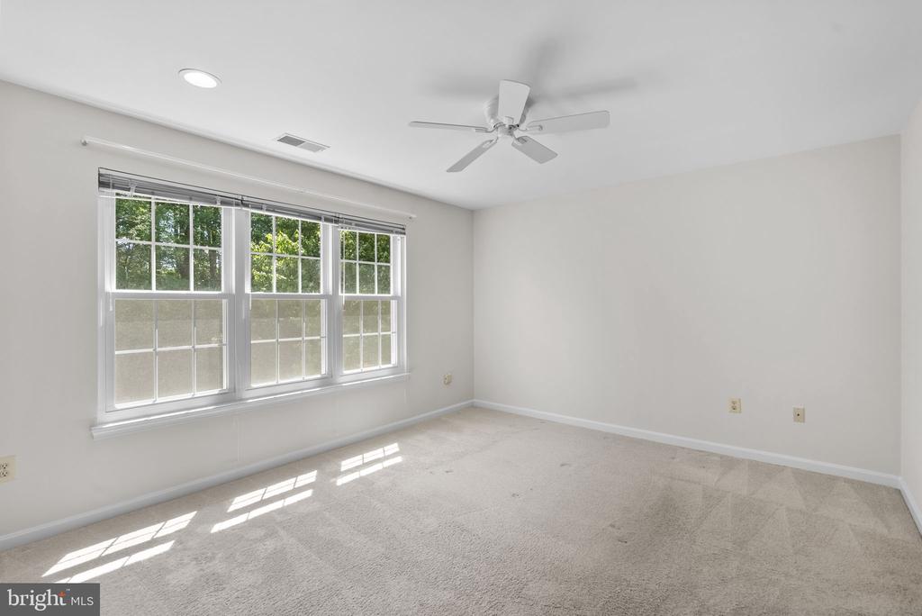 111 TIMBERBROOK LANE 304