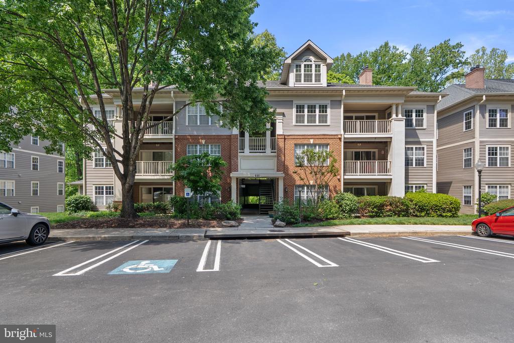 111 TIMBERBROOK LANE 304